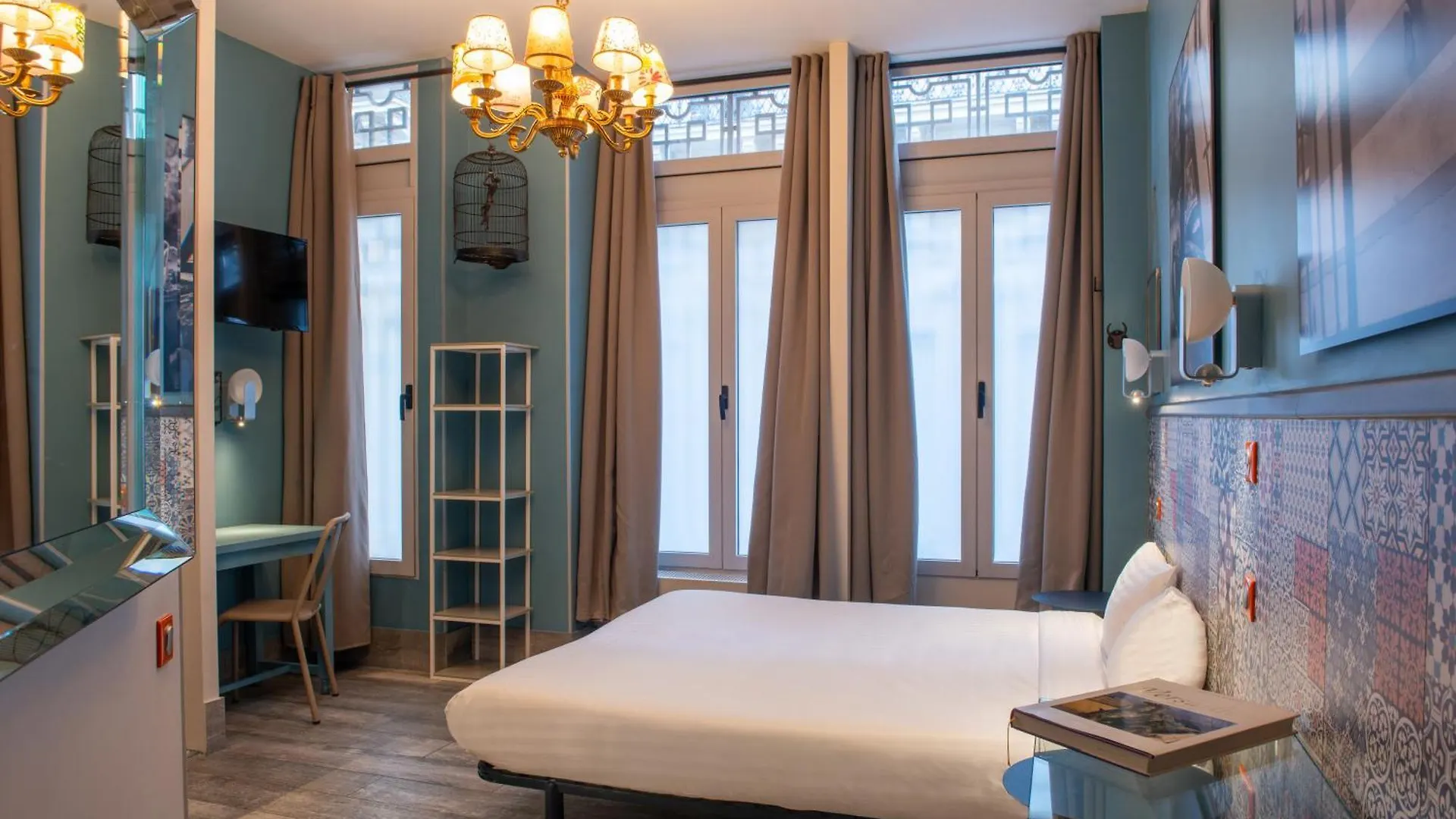 De Roubaix Otel Paris