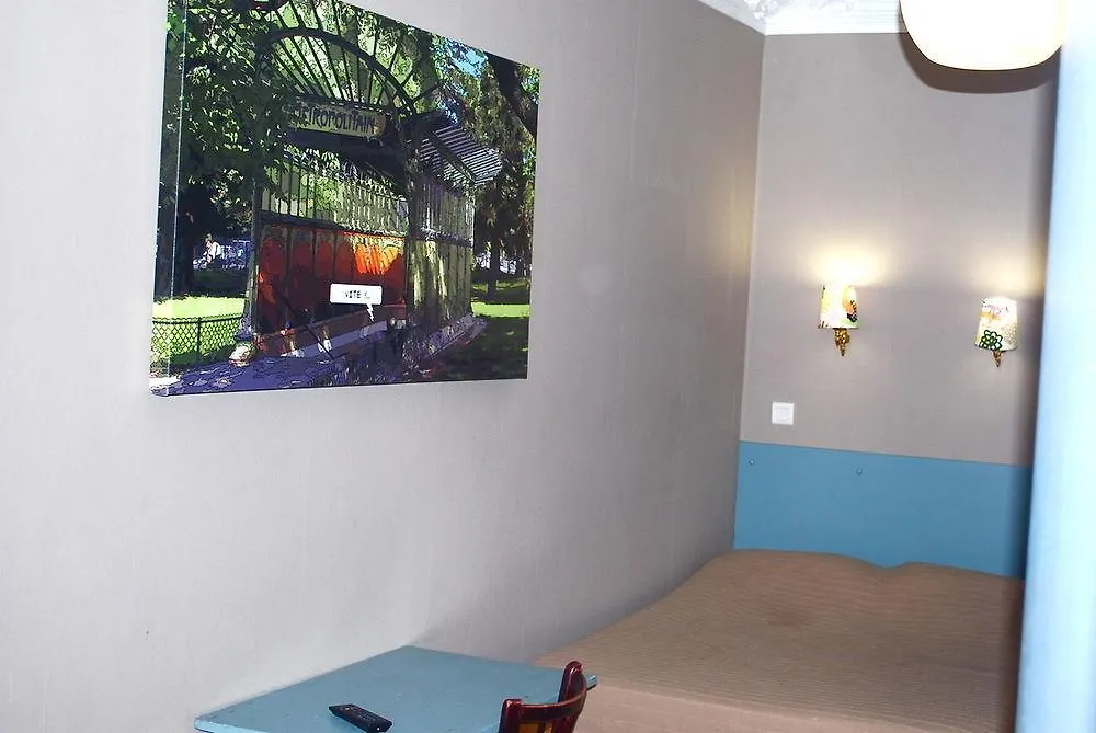 De Roubaix Otel Paris