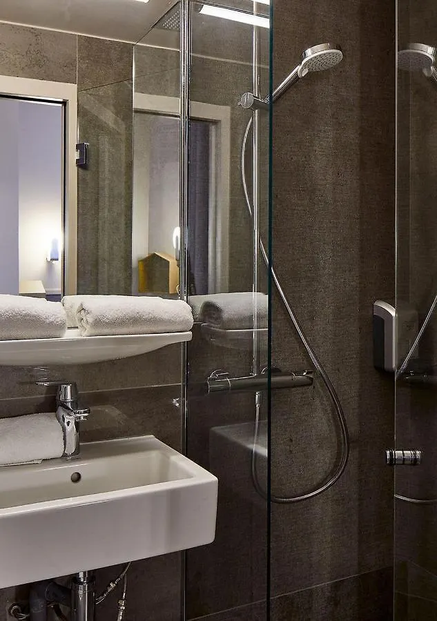 De Roubaix Hotel 2*